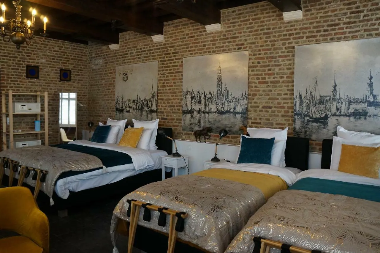 **** Bed & Breakfast Charming Suites Jan Zonder Vrees Antwerp Belgium